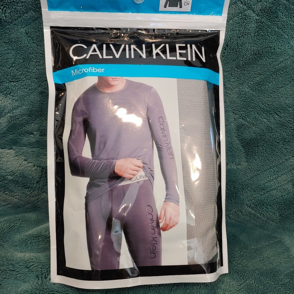 🆕 Calvin Klein Men's Long Sleeve Crew Neck, S, Gray